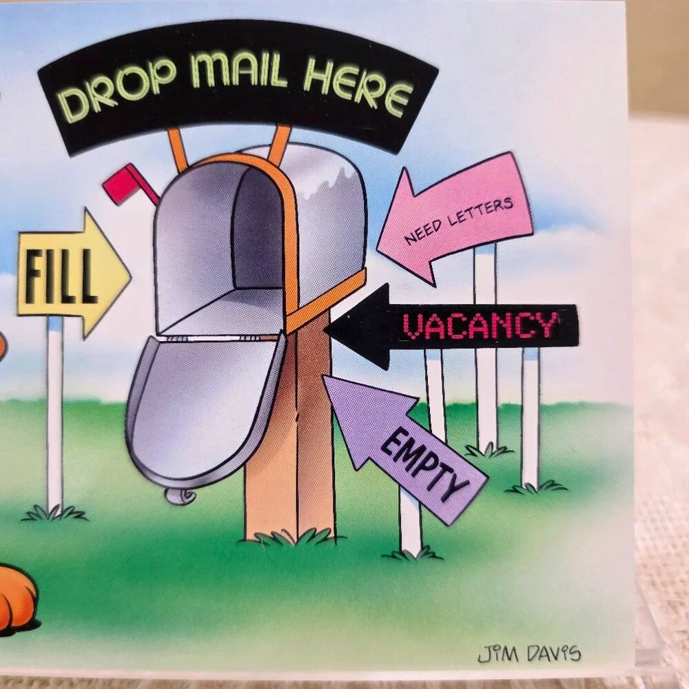 Vintage 1978 Garfield Jim Davis GET THE HINT? DROP MAIL HERE Postcard Unused